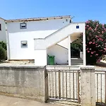 Apartment Babic 50 Meters From The Vir