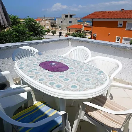 Babic 50 Meters From The Lejlighed Vir