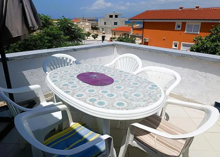 Babic 50 Meters From The Apartamento Vir